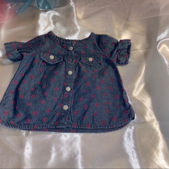 3 Infant top(s) - Picture 2 of 3